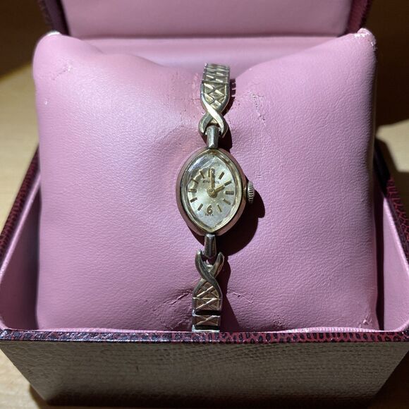 Enicar 17 Jewels Vintage Swiss Ladies Watch Speidel Luxury Time Piece Working - Picture 1 of 7